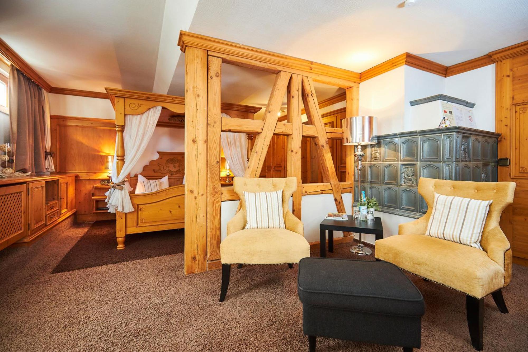 Flair Hotel Vier Jahreszeiten Bad Urach Buitenkant foto