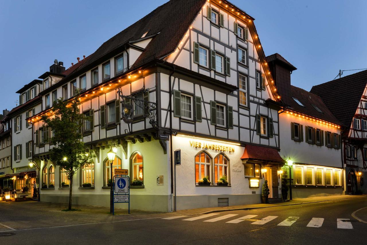 Flair Hotel Vier Jahreszeiten Bad Urach Buitenkant foto